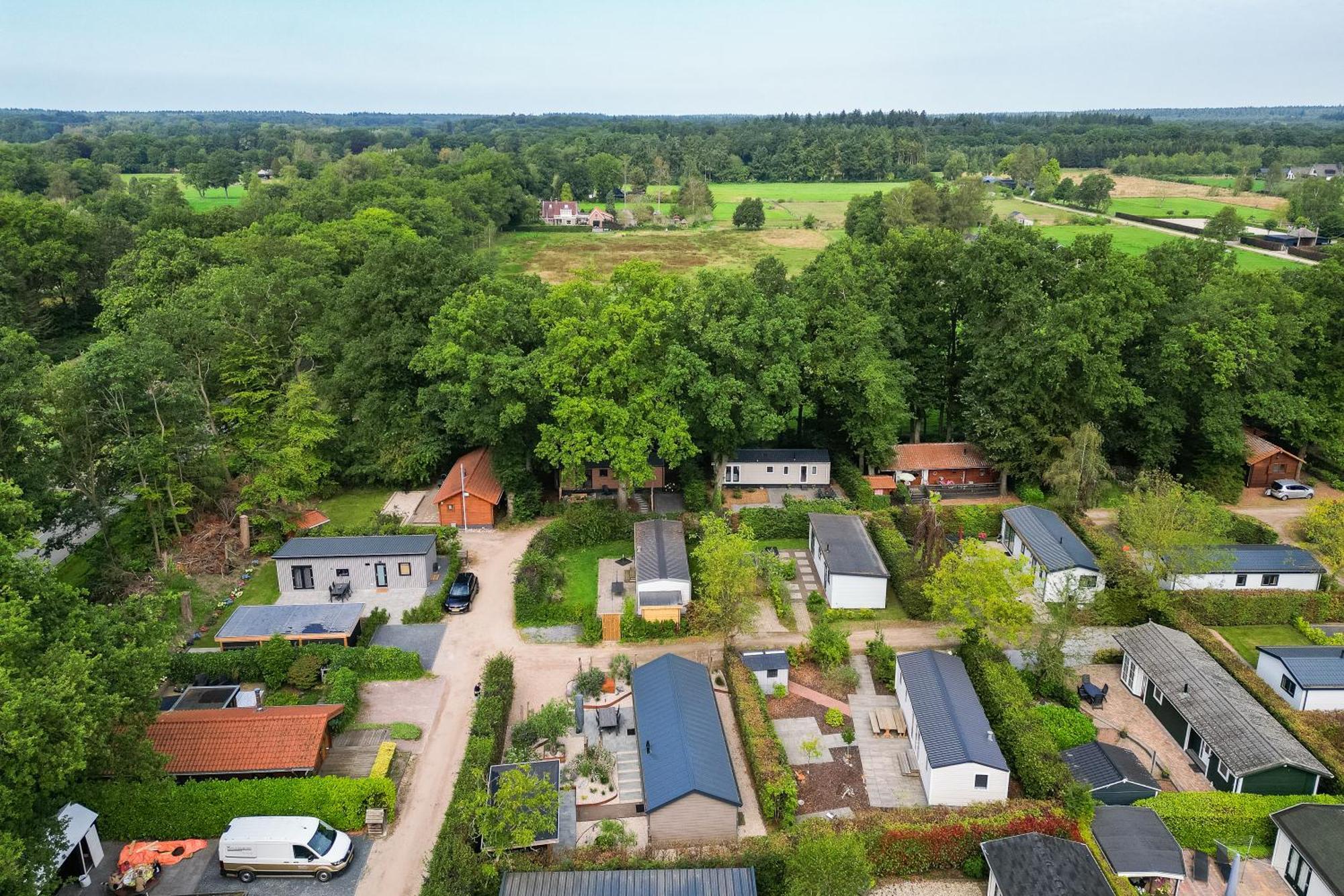 Modern Ingericht Chalet Op Groen Park Op De Veluwe Epe Bagian luar foto